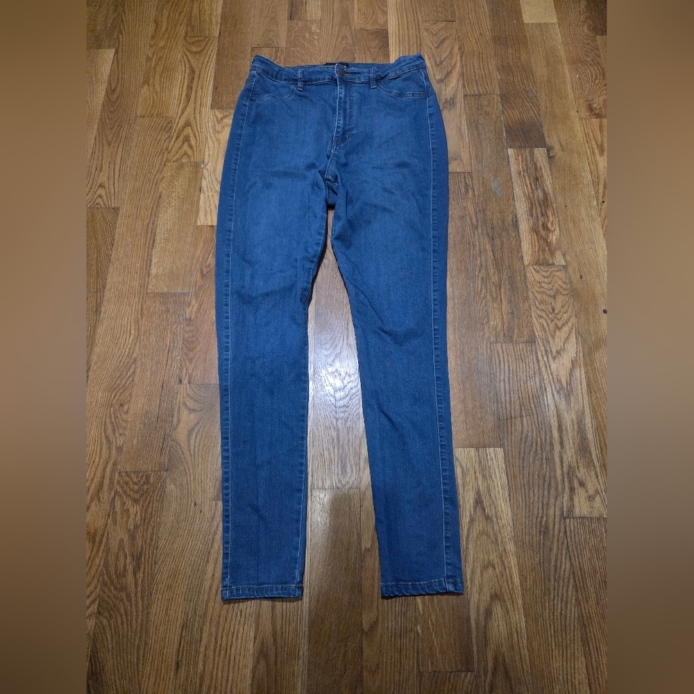 Fashion Nova Medium Wash Stretch Jeans | Size 1X